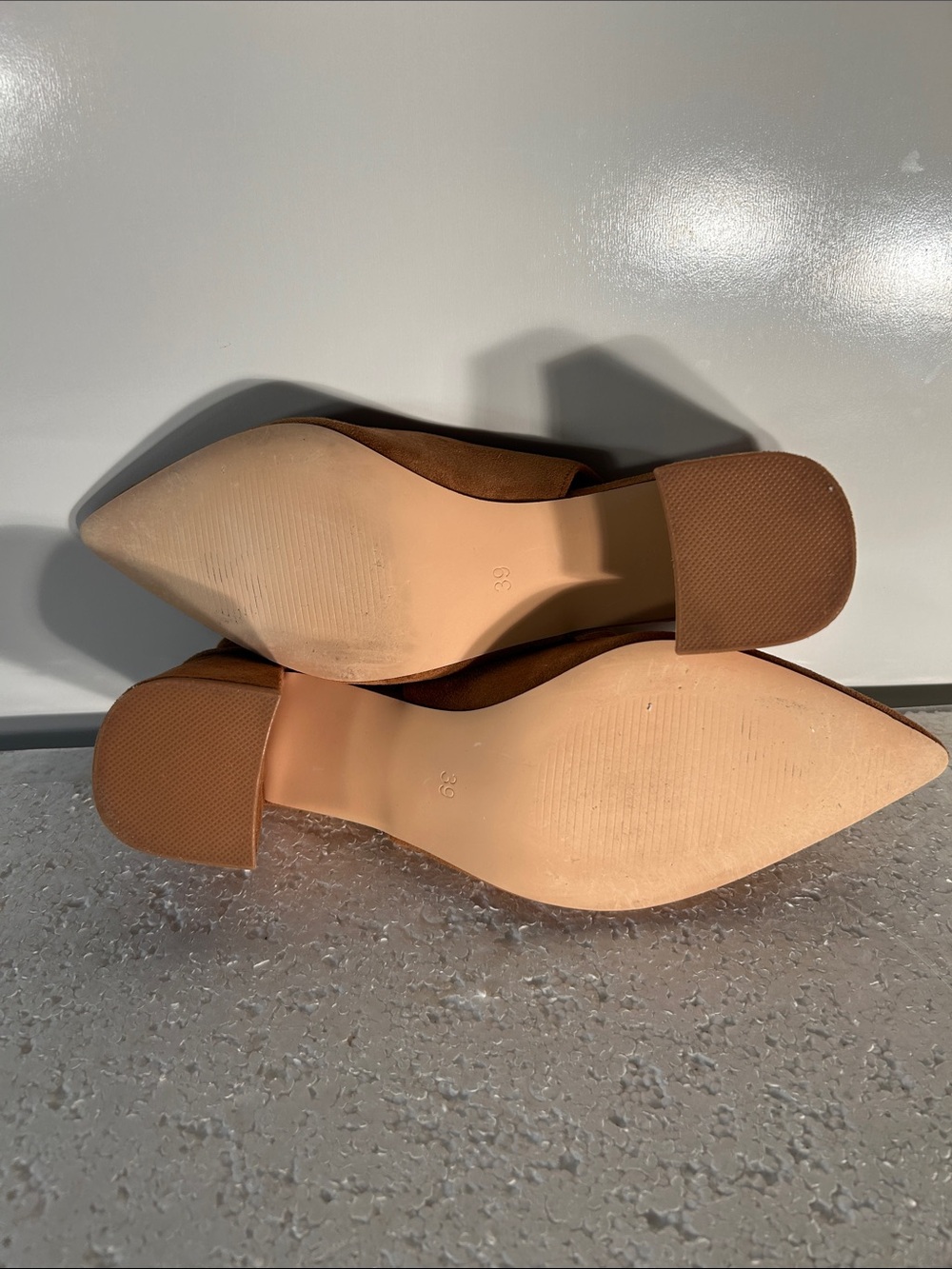 Mostrin SZ 8.5 Camel Suede Block Heel Slingback Office Dressy Chic Closet Staple - Picture 13 of 14